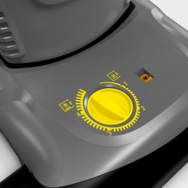 Пылесос щеточный Karcher CV 48/2 Adv
