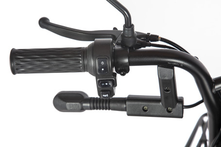 Трицикл электрический Rutrike Шкипер (красный)