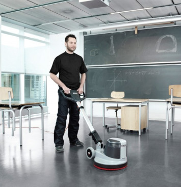 Однодисковая машина Nilfisk FM400 D