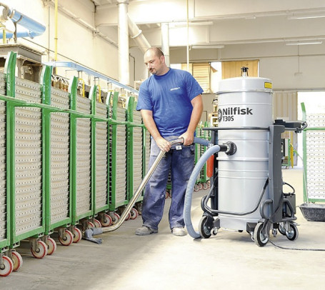 Пылесос промышленный Nilfisk T30S L100