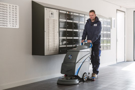 Поломоечная машина ICE i18B (50Ач, Li)