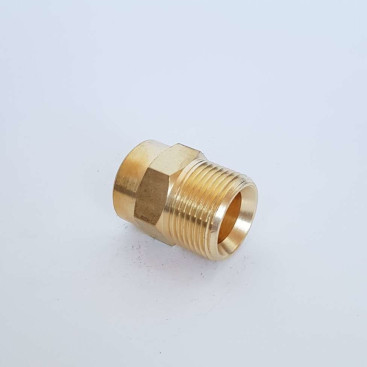 Переходник М22х1.5ш-1/4&quot;г (лат)