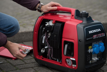 Бензиновый генератор Honda EU 22i