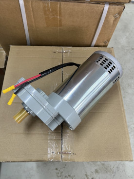 Мотор-редуктор привода щетки Bennett (для 510B)