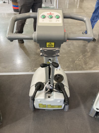 Поломоечная машина Comac Vispa 35 E