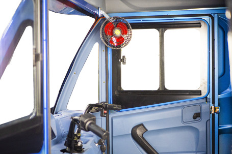 Трицикл электрический Rutrike КАРГО Кабина обогрев 1500 (красный)