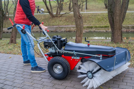 Подметальная машина Limpar 120 PRO Honda