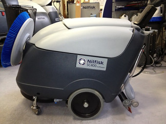 Поломоечная машина Nilfisk SC400 43E